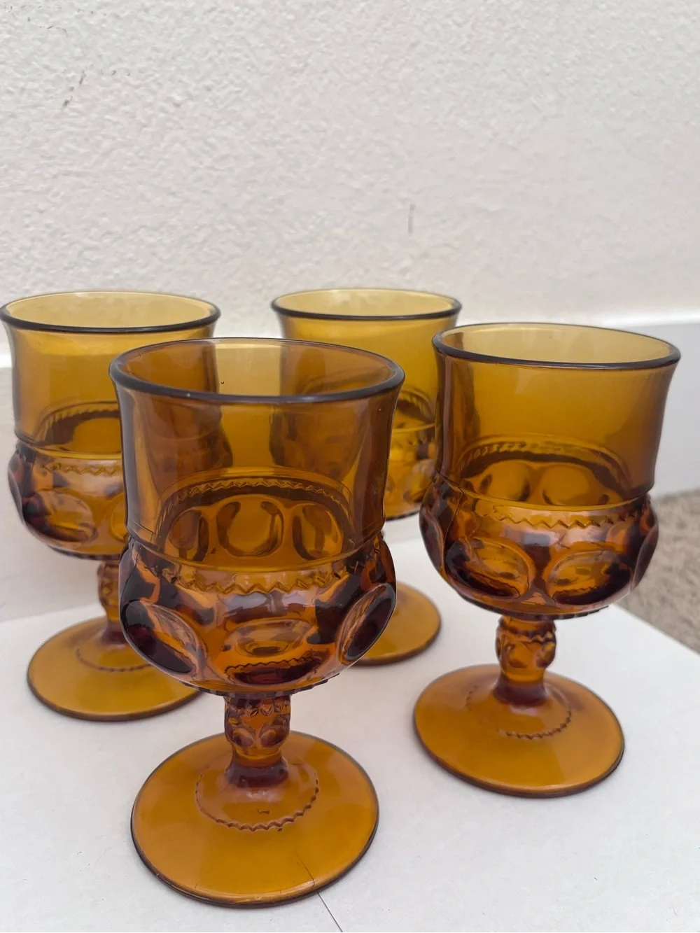 Vintage Amber Glass Goblet Set - 4-Piece Decorative Wine Glasses